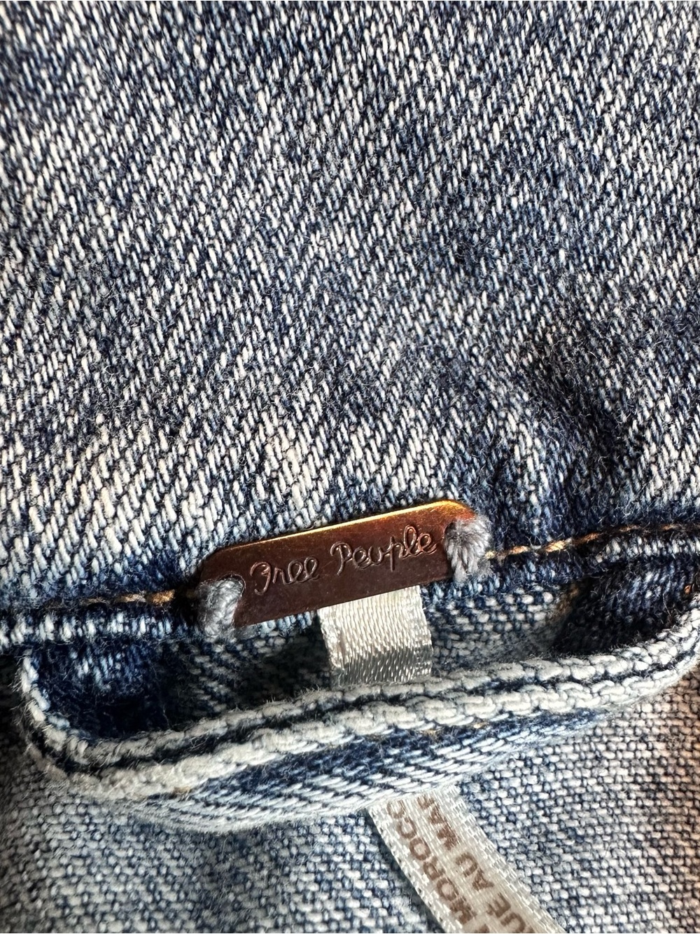 Free People Classic Light Wash Denim Jacket Size M - Picture 4 of 5